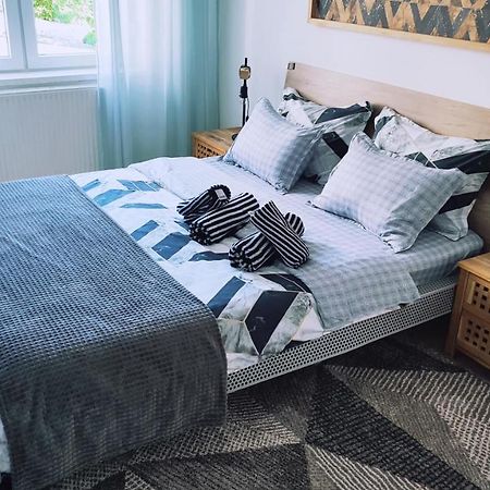 Appartamento Apartman Lena Tuzla Esterno foto